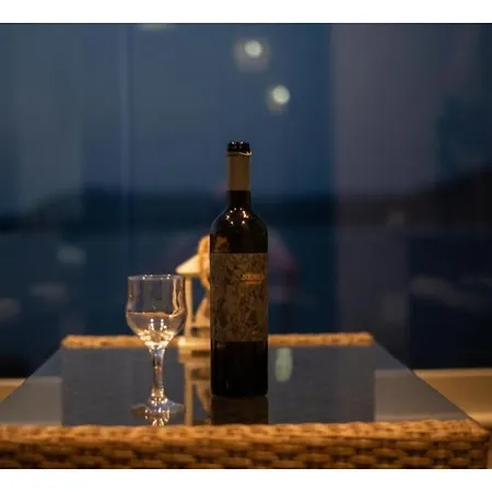 Konstantinos Island View Apartment Nikiana
